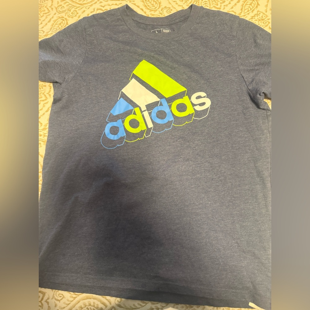 Adidas large 14/16 youth top